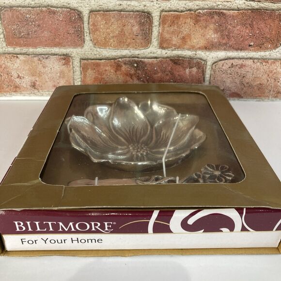 Biltmore For Your Home Dip Bowl & Spreader Set Flower Dogwood Made In India - Picture 3 of 8